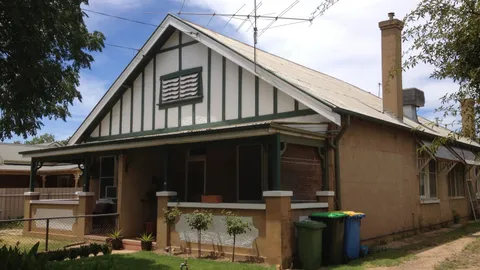 Older dwelling on a New South Wales residential street